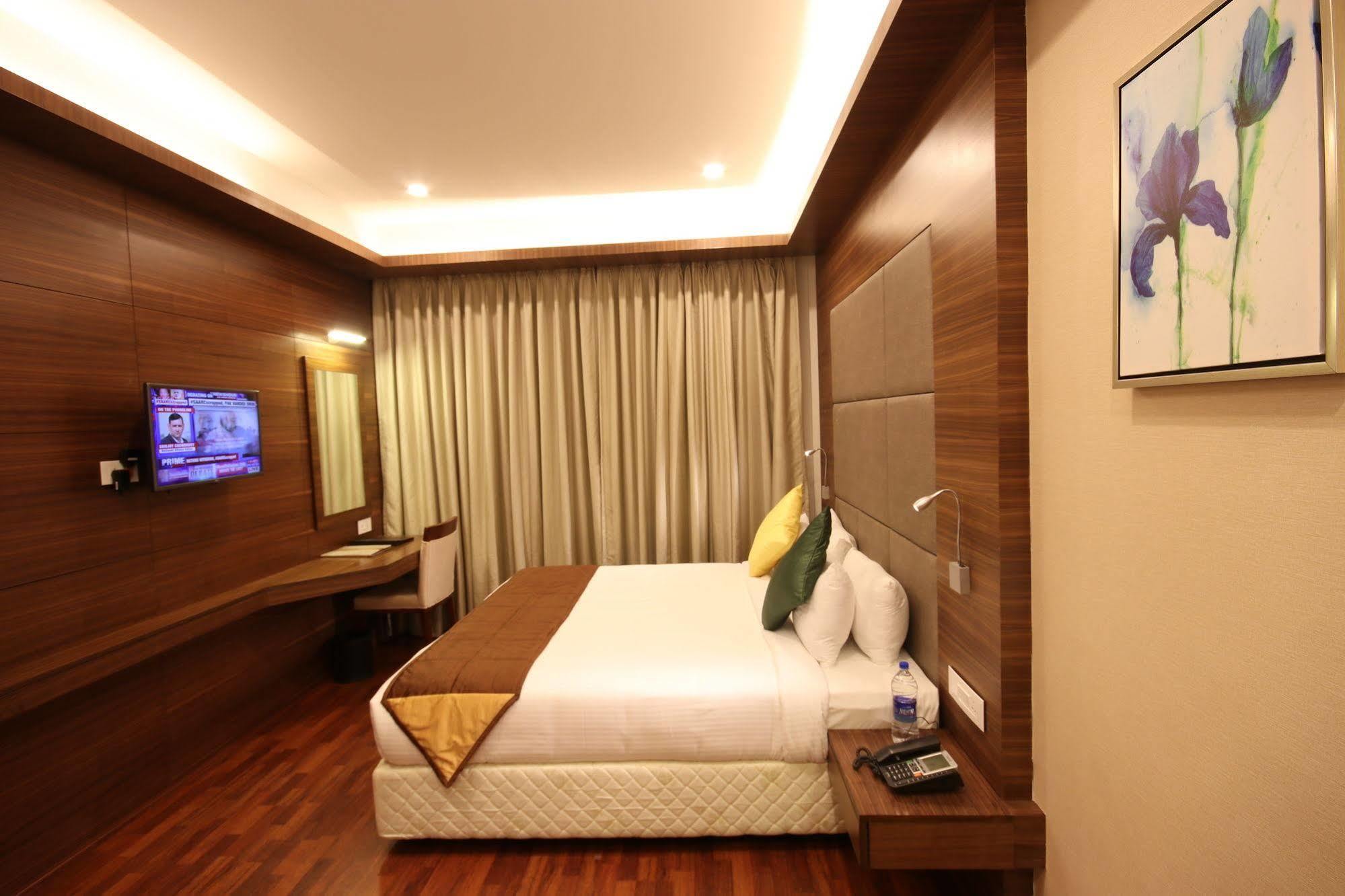 Khanna Fiesta Vellore Ngoại thất bức ảnh